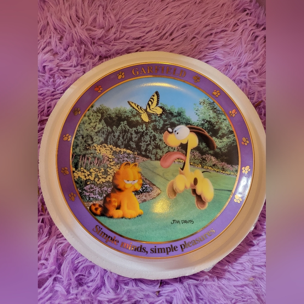 Garfield plate